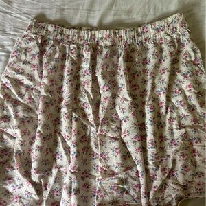 Hollister flowery skirt